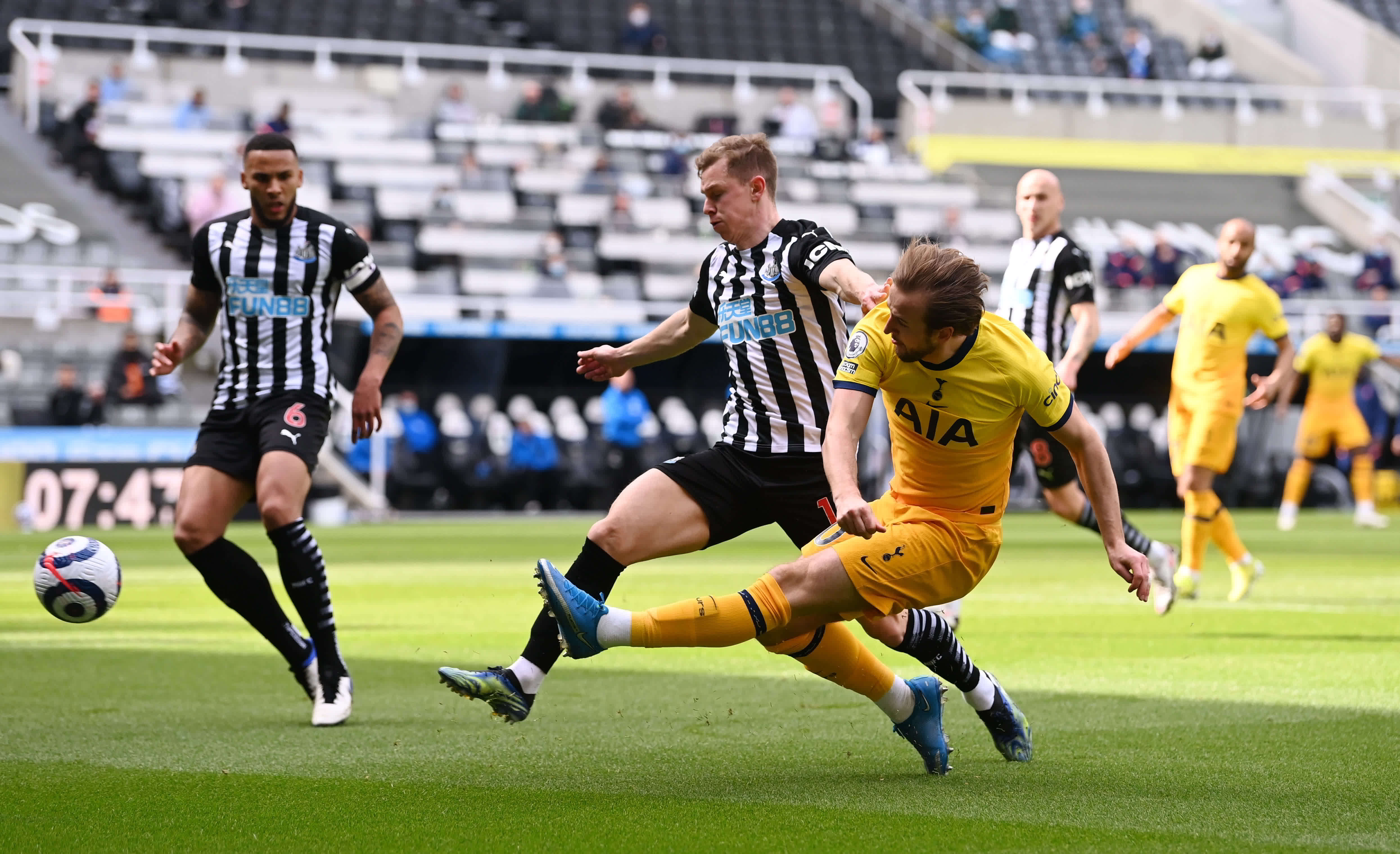 位争夺中占 位争夺中占