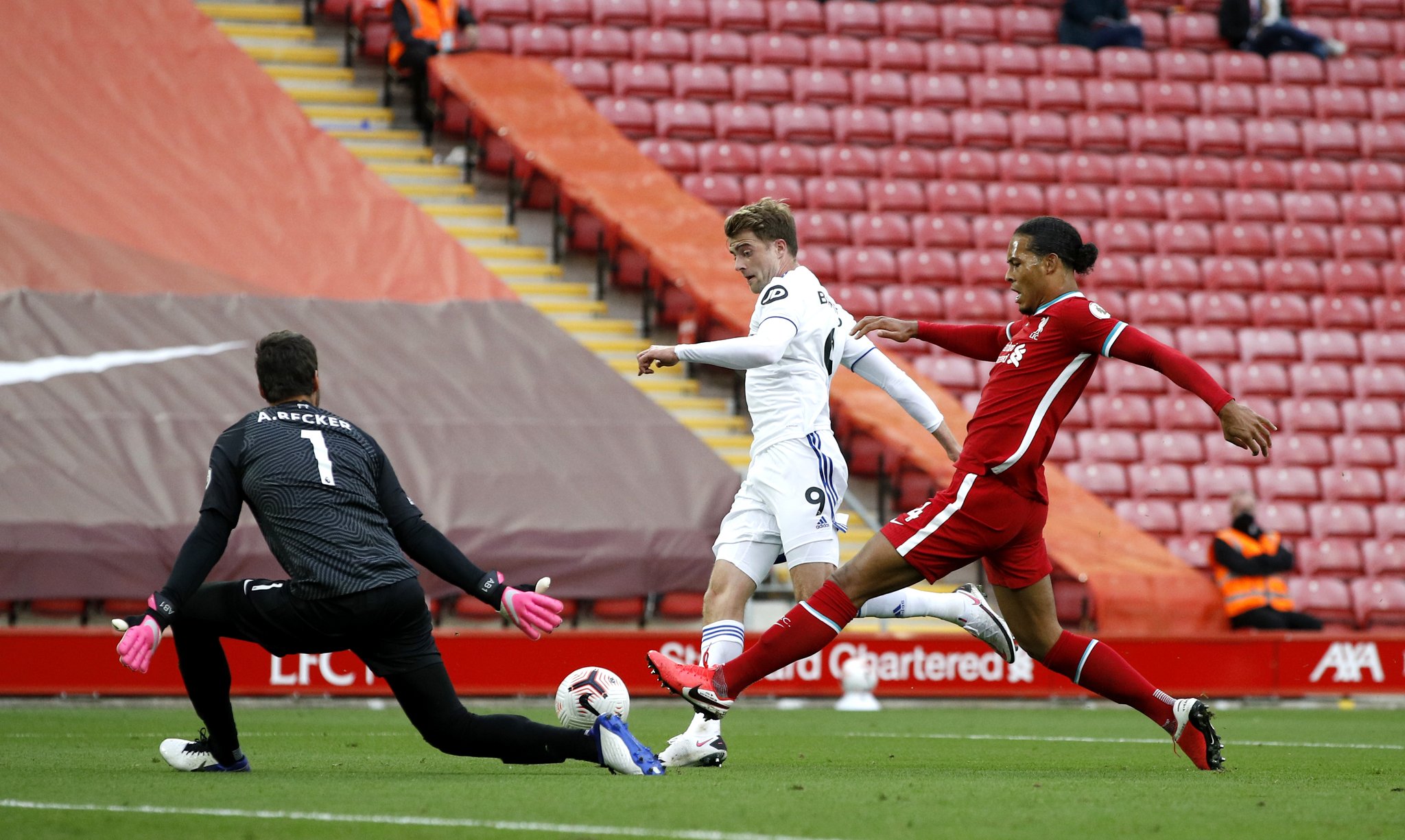 帮助科莫填 帮助科莫填