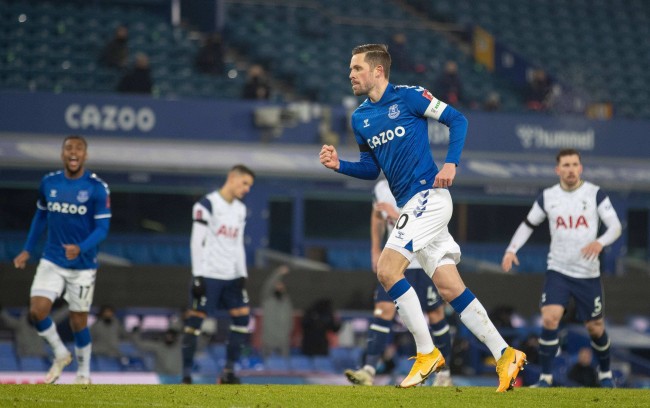 我们不仅看 我们不仅看